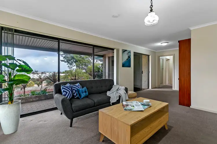 1 Olivier Terrace, Hallett Cove SA 5158