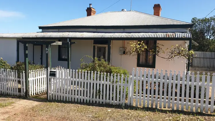62 Lockyer Avenue, Northam WA 6401