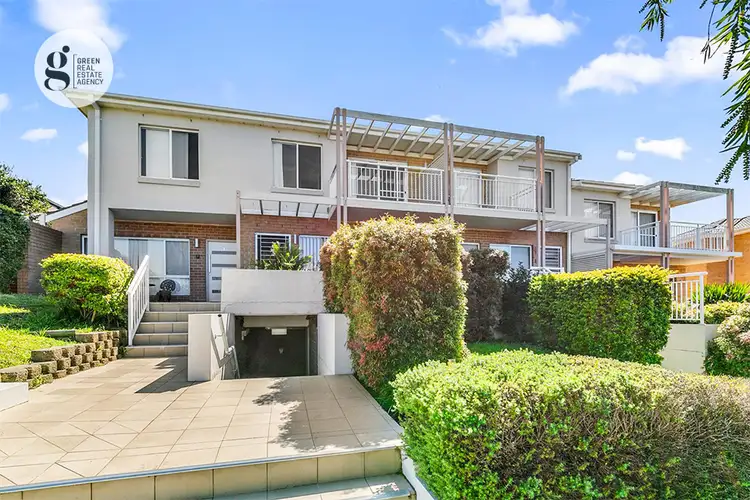 2 / 4 Dean Crescent, Ermington NSW 2115