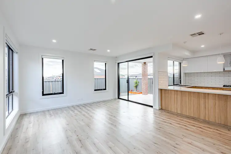 Fourth view of Homely house listing, 35 Kangaroo Road, Craigieburn VIC 3064