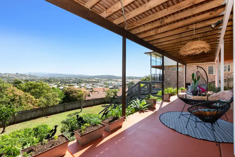 17 St Andrews Way, Banora Point NSW 2486