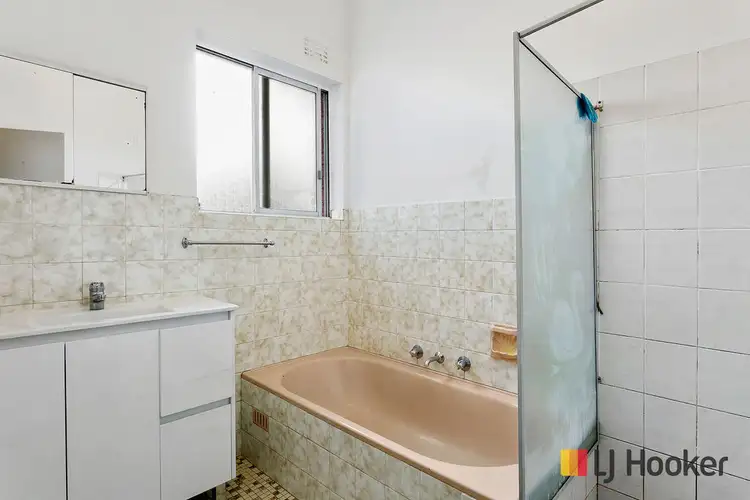 Sixth view of Homely unit listing, 16/65 Woniora Road, Hurstville NSW 2220