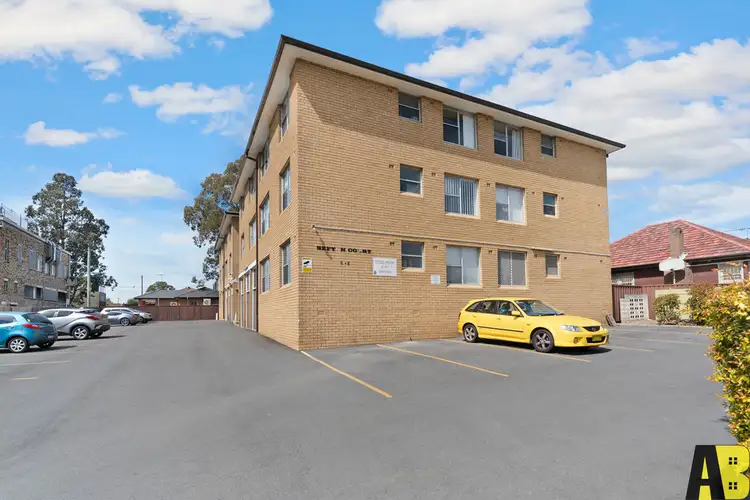 8/8 STATION STREET, Guildford NSW 2161