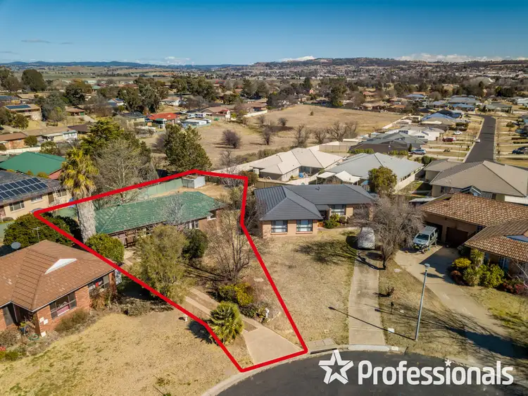 Second view of Homely house listing, 5 Bullock Place, Kelso NSW 2795