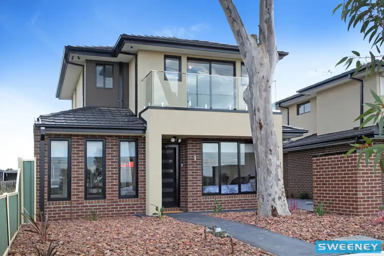 1/63 Victoria Road, Sydenham VIC 3037