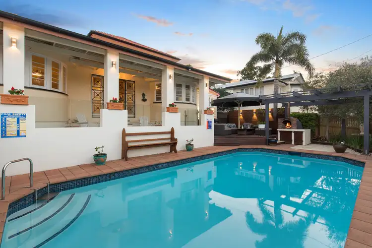 2 Grevillea Road, Ashgrove QLD 4060