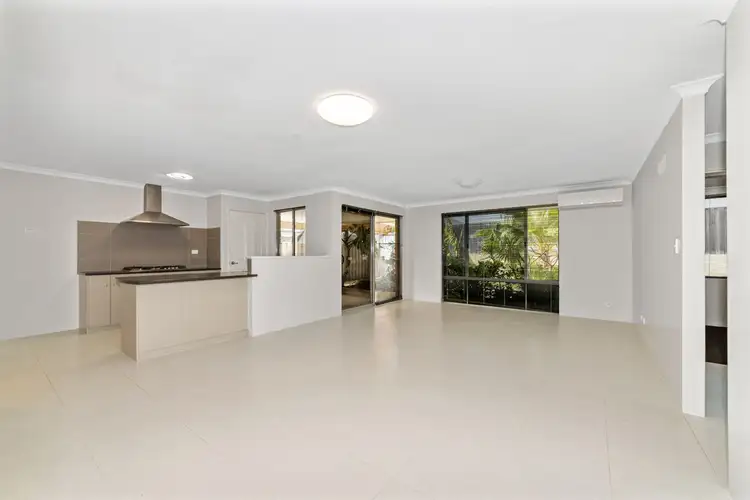 Fifth view of Homely house listing, 4 Aventurine Parade, Wellard WA 6170