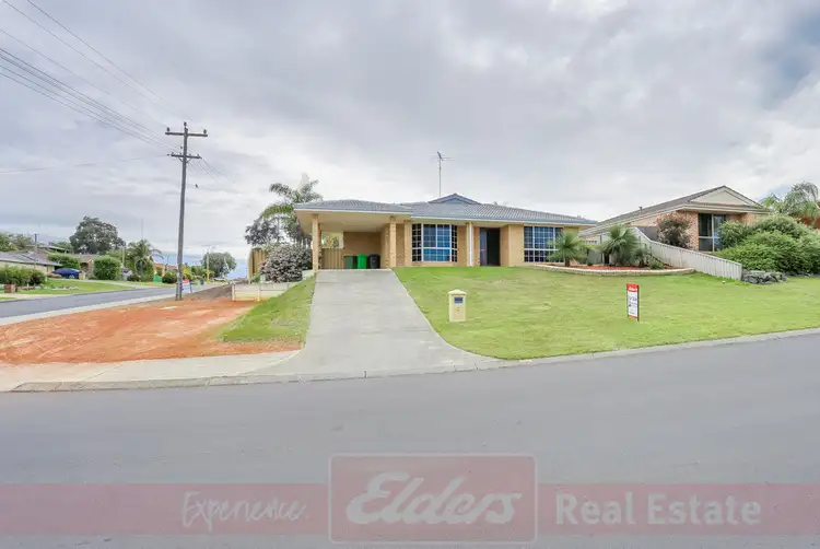 Second view of Homely house listing, 2 Wallaroo Way, Australind WA 6233