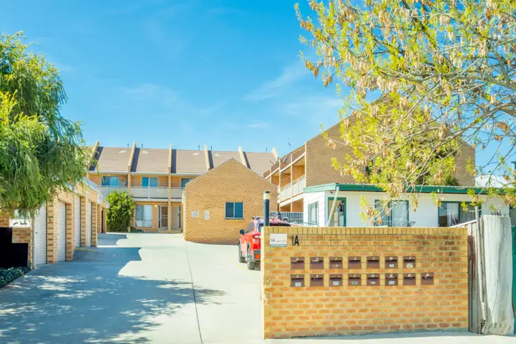 10/1A Davison Street, Queanbeyan NSW 2620