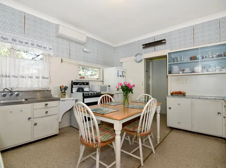 Fifth view of Homely house listing, 4e Herries Street, East Toowoomba QLD 4350