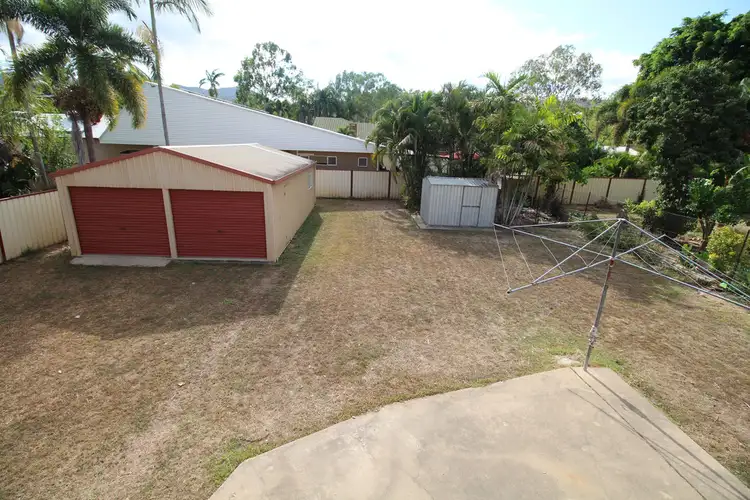 10 Peter Street, Kelso QLD 4815