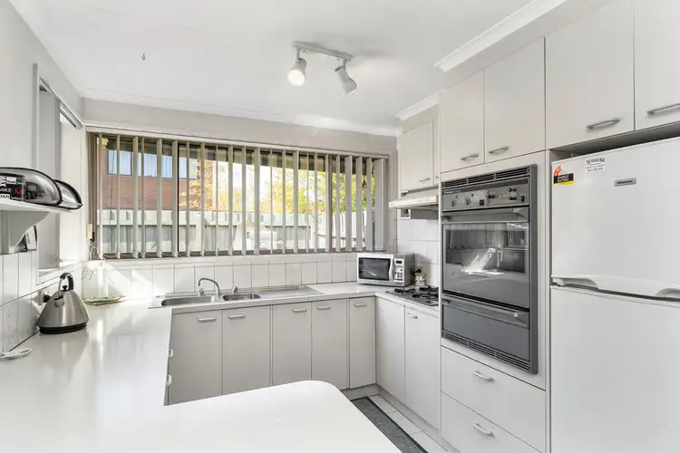 Sixth view of Homely house listing, 2/31 Broadway, Bonbeach VIC 3196