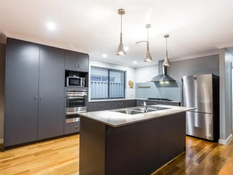 Fourth view of Homely house listing, 31 Prosperity Loop, Aubin Grove WA 6164