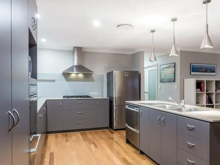 Fifth view of Homely house listing, 31 Prosperity Loop, Aubin Grove WA 6164