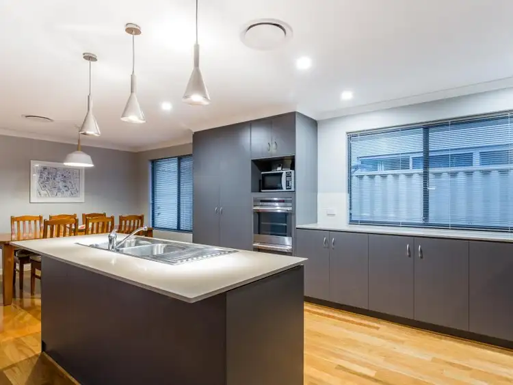 Sixth view of Homely house listing, 31 Prosperity Loop, Aubin Grove WA 6164