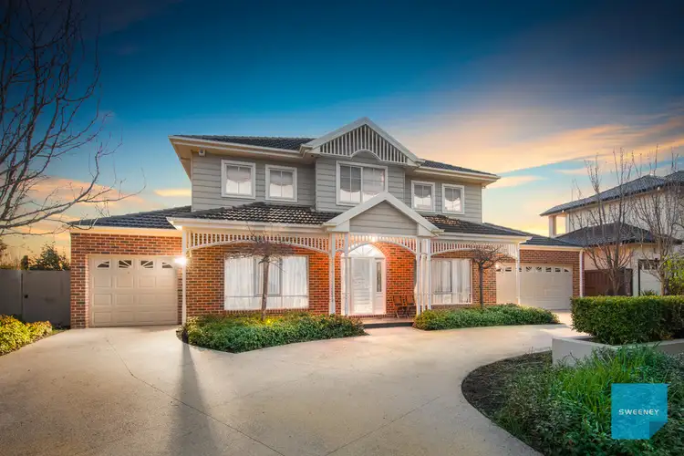 15 The Close, Caroline Springs VIC 3023