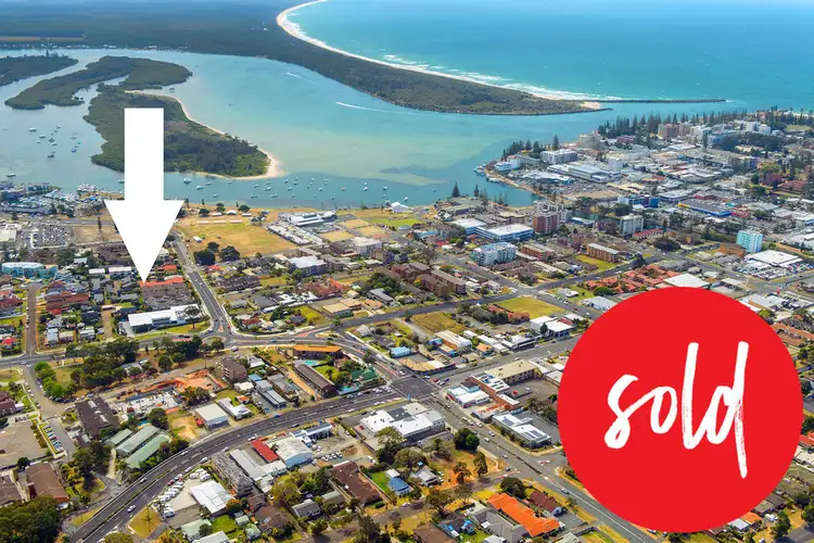 Main view of Homely villa listing, 4/9 Park Street, Port Macquarie NSW 2444