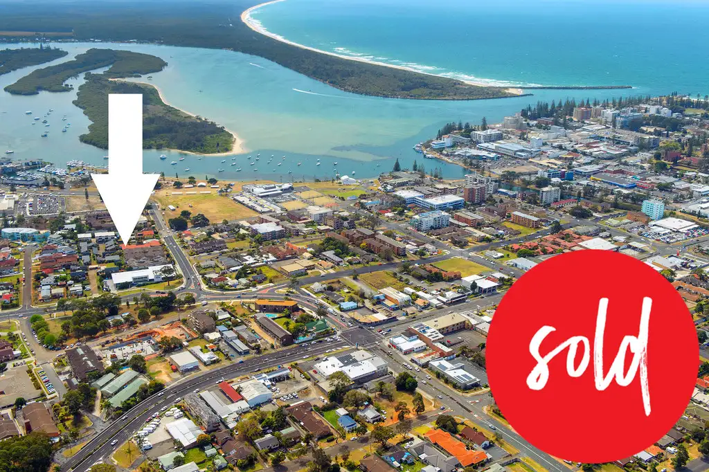 Main view of Homely villa listing, 4/9 Park Street, Port Macquarie NSW 2444