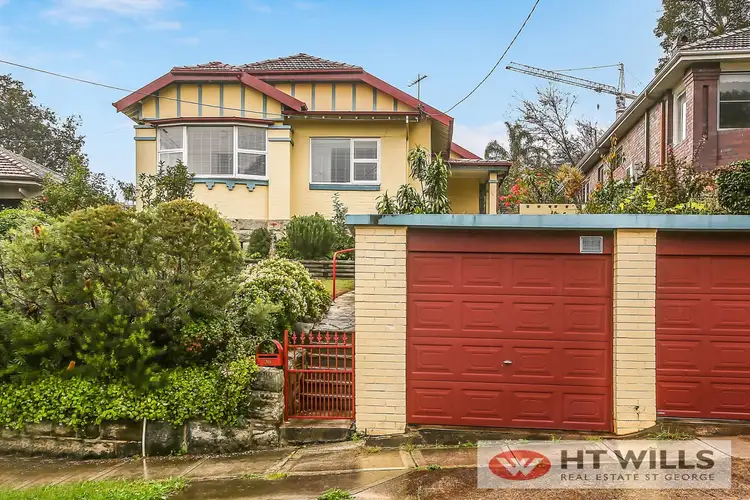30 Neirbo Ave, Hurstville NSW 2220