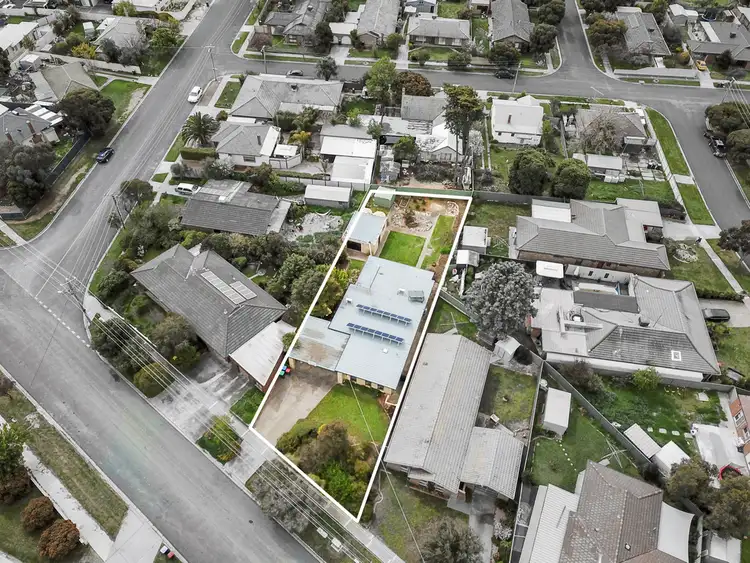 Main view of Homely house listing, 15 Wireless Street, Kangaroo Flat VIC 3555