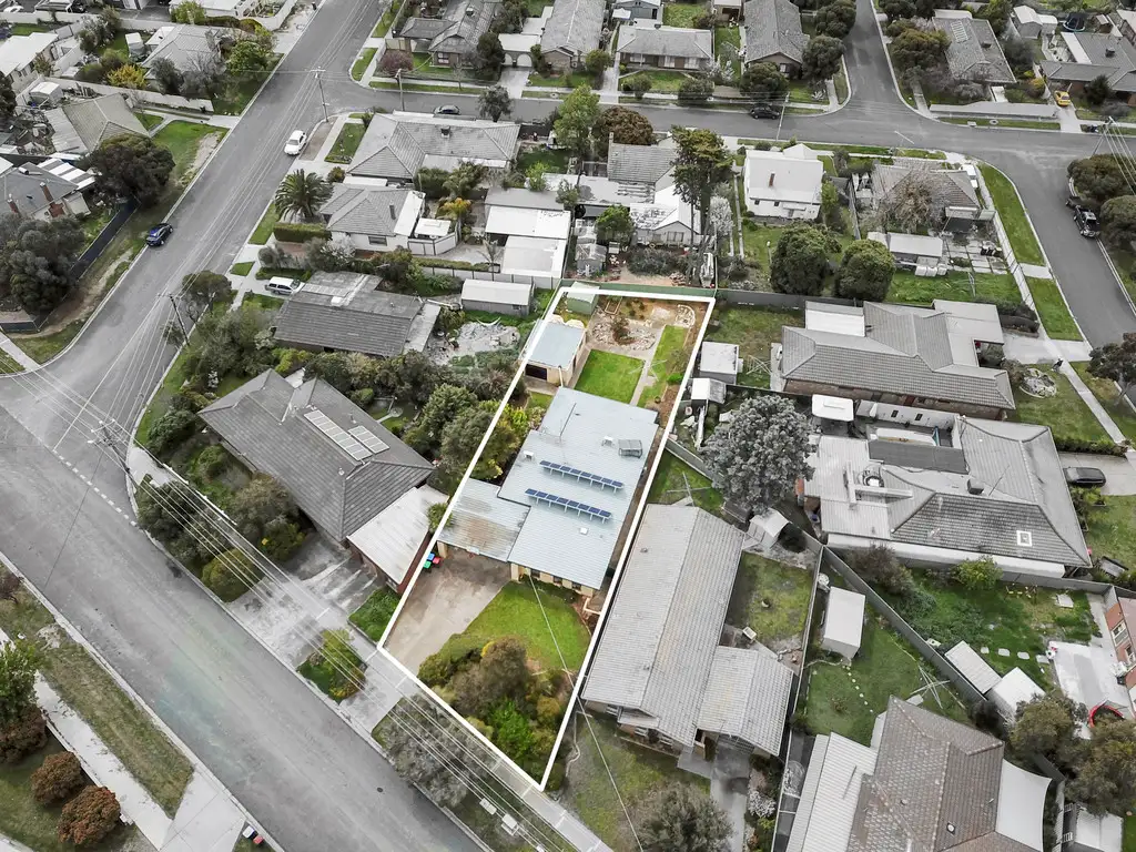 Main view of Homely house listing, 15 Wireless Street, Kangaroo Flat VIC 3555