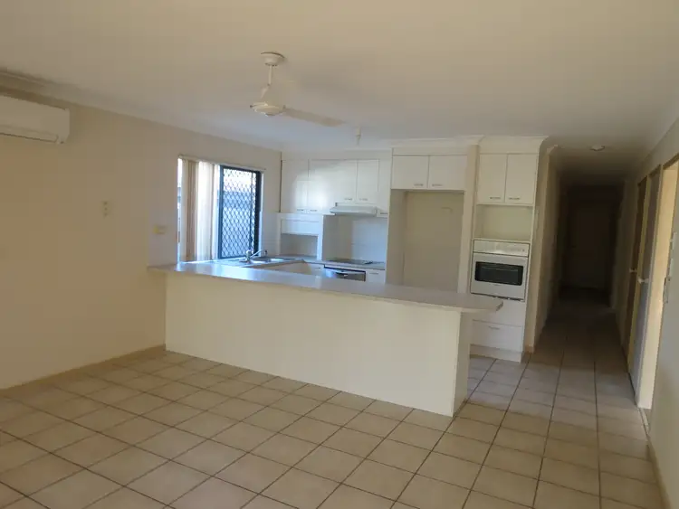 Fifth view of Homely unit listing, 4/103 Cypress Street, Torquay QLD 4655