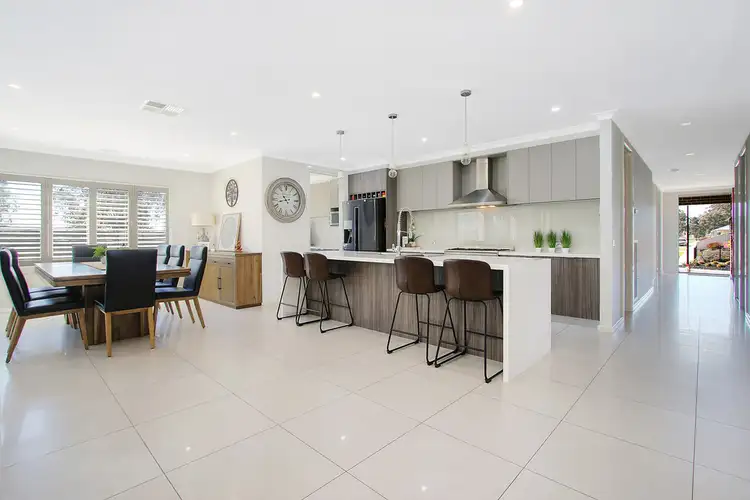 Second view of Homely house listing, 7 Howse Crescent, Wodonga VIC 3690