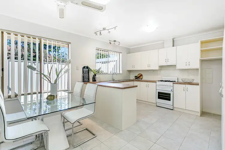 2/9 Gilbertson Avenue, Morphett Vale SA 5162