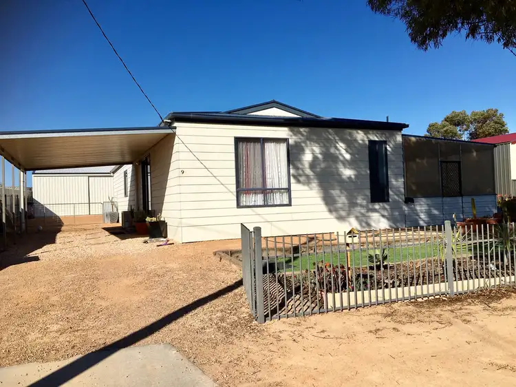 9 Talbot Grove, Ceduna SA 5690