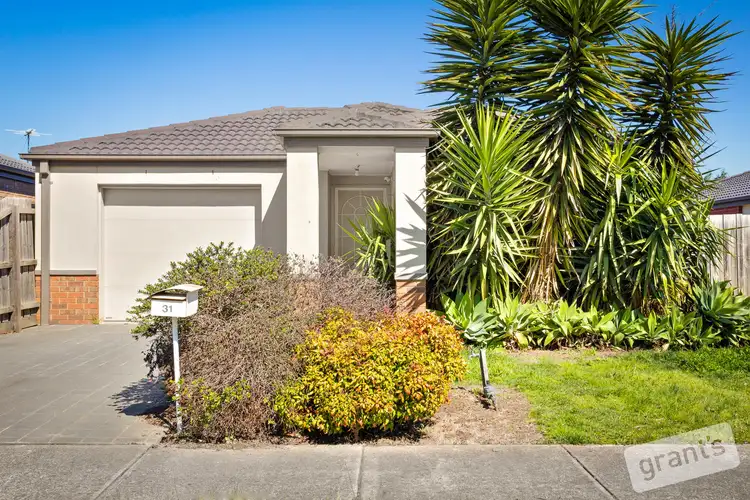 31 Melzak Way, Berwick VIC 3806
