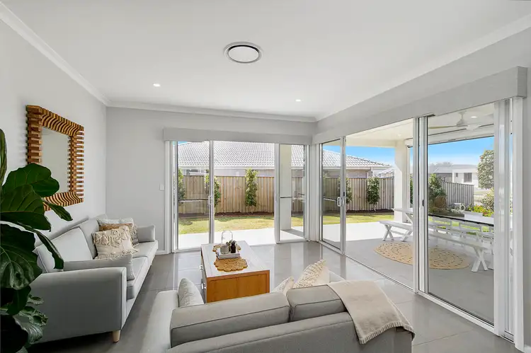 Third view of Homely house listing, 33 Sovereign Drive, Thrumster NSW 2444