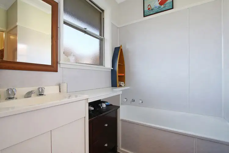 Sixth view of Homely house listing, 31 Wornes Drive, Wodonga VIC 3690