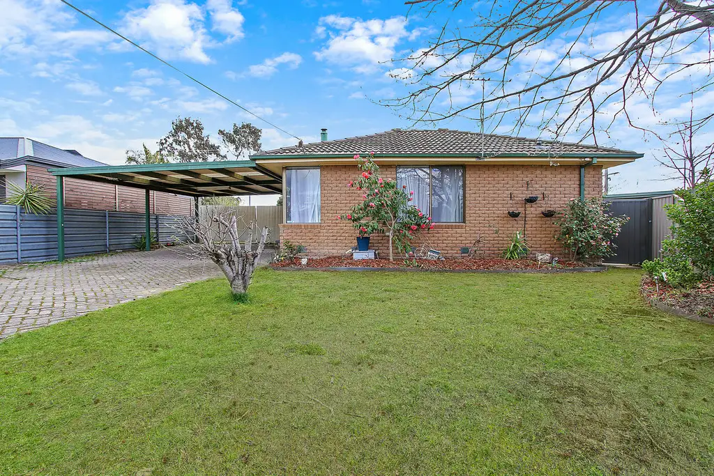 Main view of Homely house listing, 5 Wattle Court, Wodonga VIC 3690