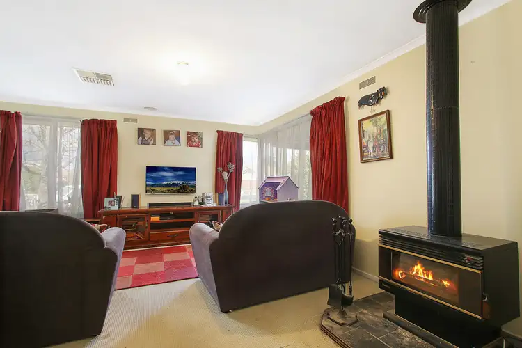 Third view of Homely house listing, 5 Wattle Court, Wodonga VIC 3690