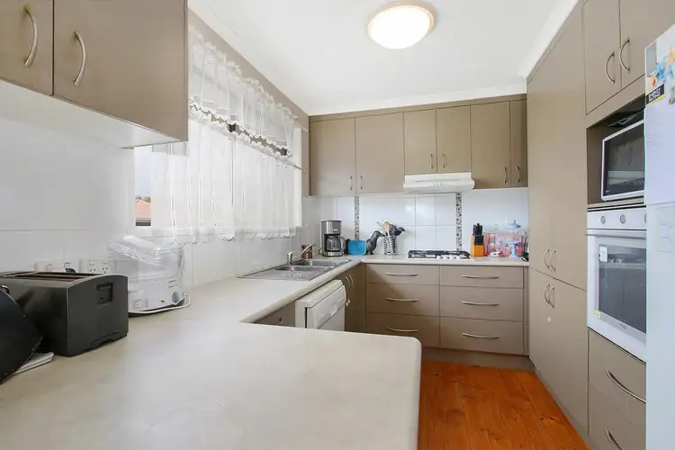 Fifth view of Homely house listing, 5 Wattle Court, Wodonga VIC 3690
