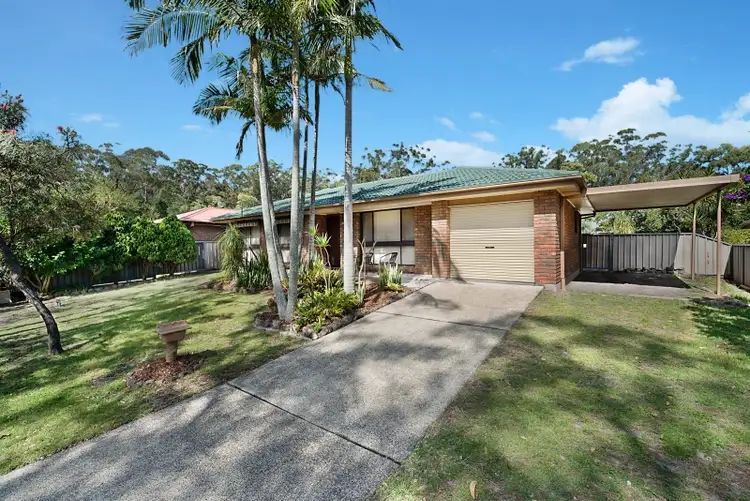 25 Helen Avenue, Lemon Tree Passage NSW 2319