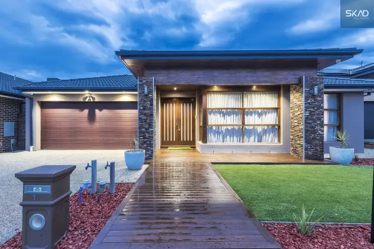 19 Willsmere Way, Mickleham VIC 3064