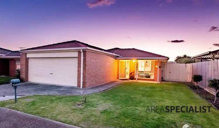 8 Cirai Crescent, Cranbourne West VIC 3977