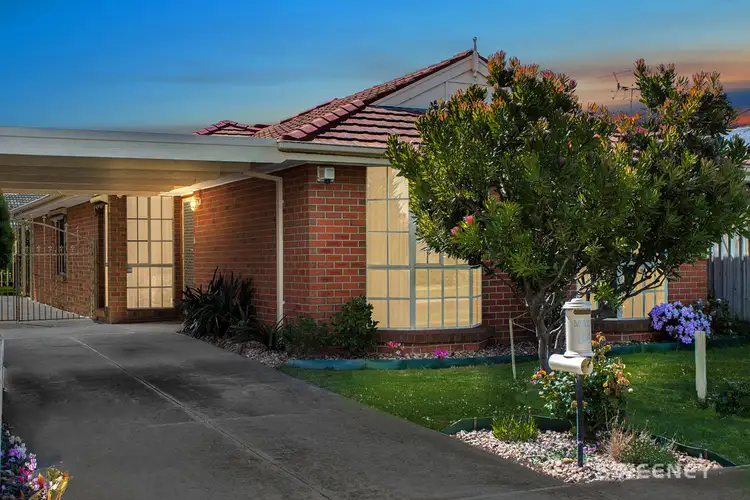 34 May Avenue, Altona Meadows VIC 3028