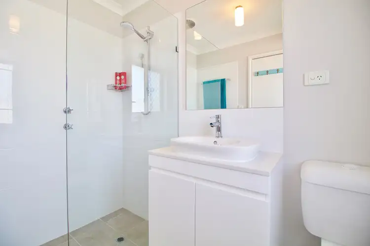 Fifth view of Homely house listing, 2 Mackay Place, Cooloongup WA 6168