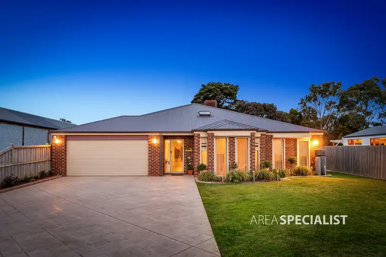 15 Makitti Close, Tooradin VIC 3980