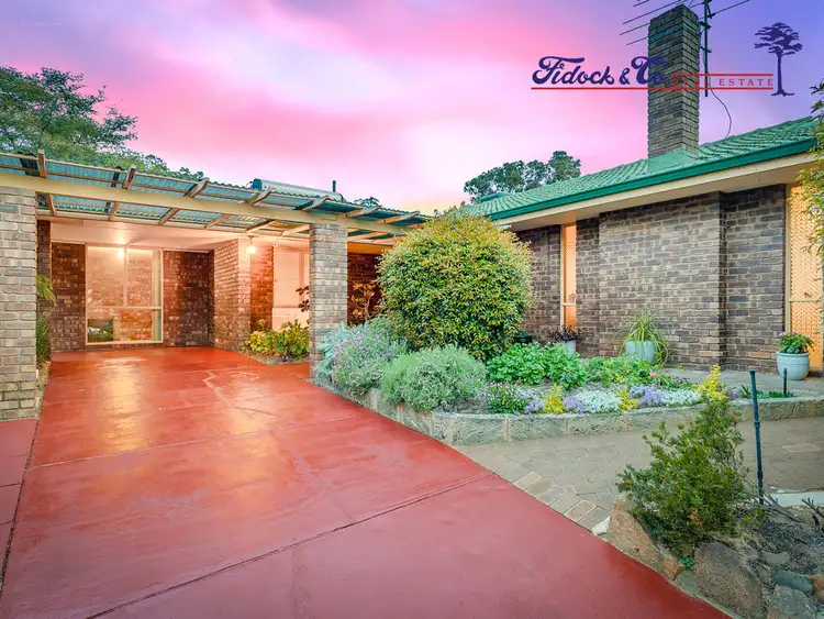 10 Travers Gardens, Kelmscott WA 6111