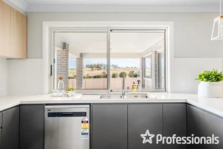 Fifth view of Homely house listing, 7 Keystone Rise, Kelso NSW 2795