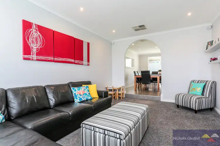 Second view of Homely house listing, 6 Durness Court, Endeavour Hills VIC 3802