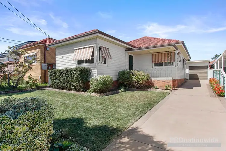 3 Munmurra Road, Riverwood NSW 2210