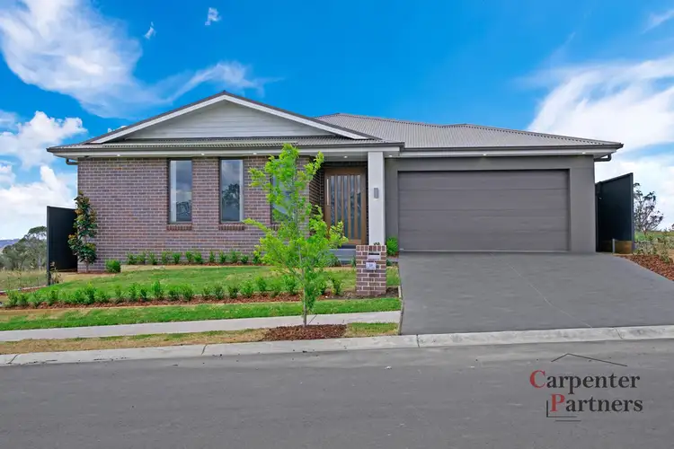 18 Roy Crescent, Thirlmere NSW 2572