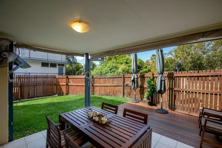 15/16 Beach Road, Cannonvale QLD 4802