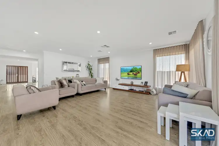 Sixth view of Homely house listing, 272 Newbury Boulevard, Craigieburn VIC 3064