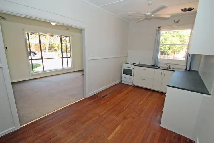 Fifth view of Homely house listing, 3 Kurrajong Avenue, Renmark SA 5341