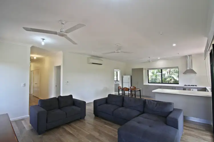 10 Conkerberry Road